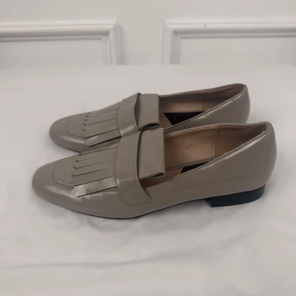 Mango MNG Taupe Grey Patent Kiltie Fringe Loafers Almond Toe‎ Flats EU 37